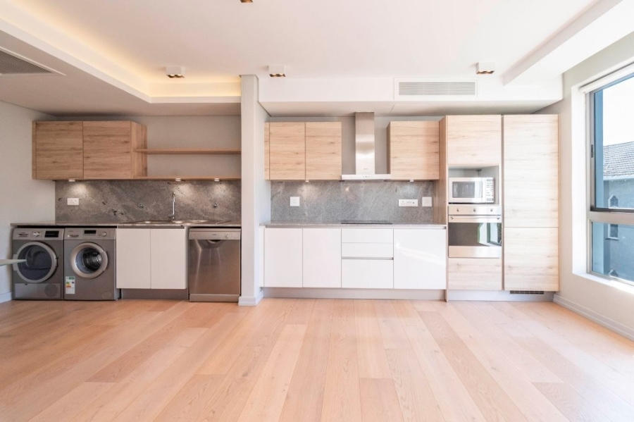 To Let 1 Bedroom Property for Rent in Sea Point Western Cape